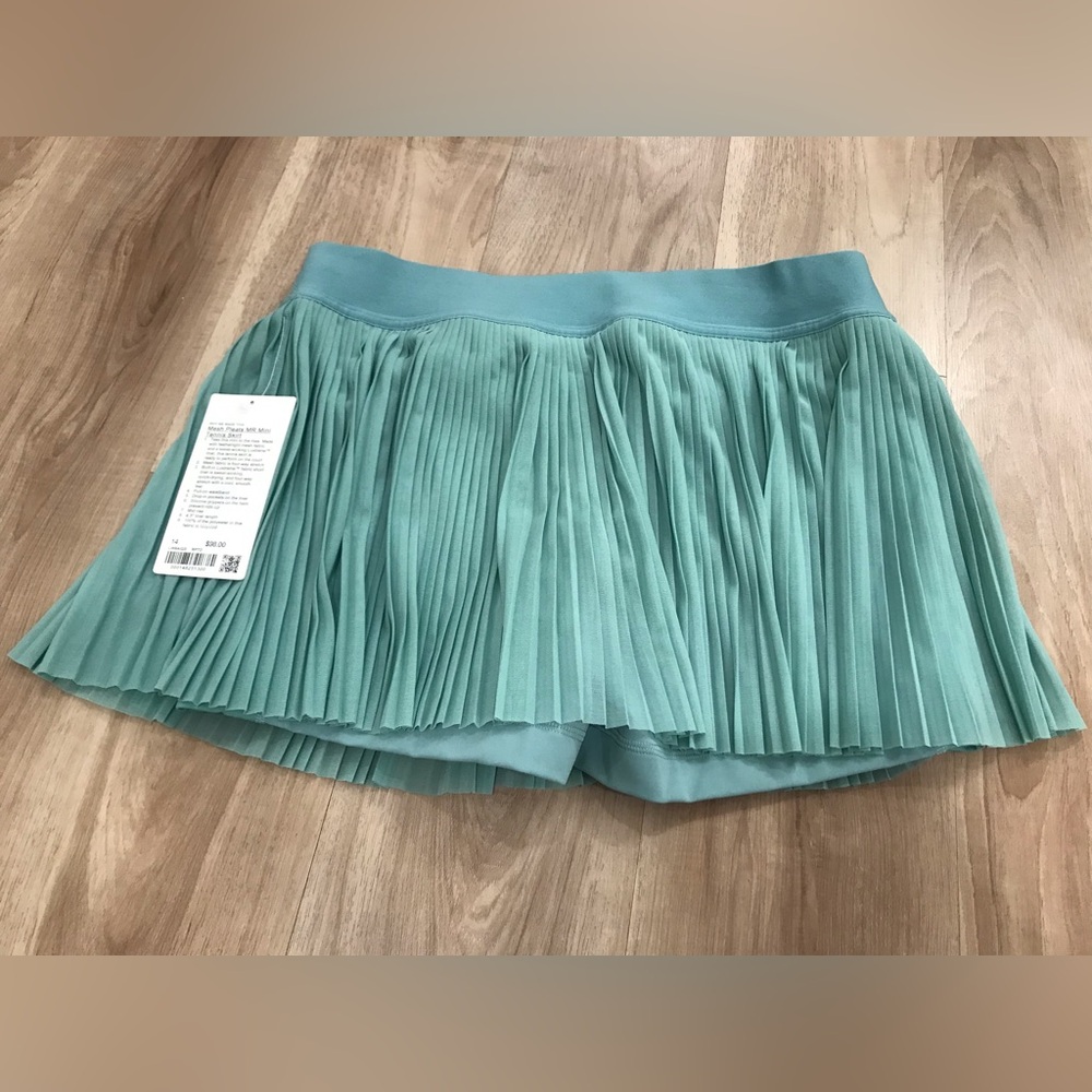Lululemon Mesh Pleats Mid-Rise Mini Tennis Skirt - Picture 7 of 9